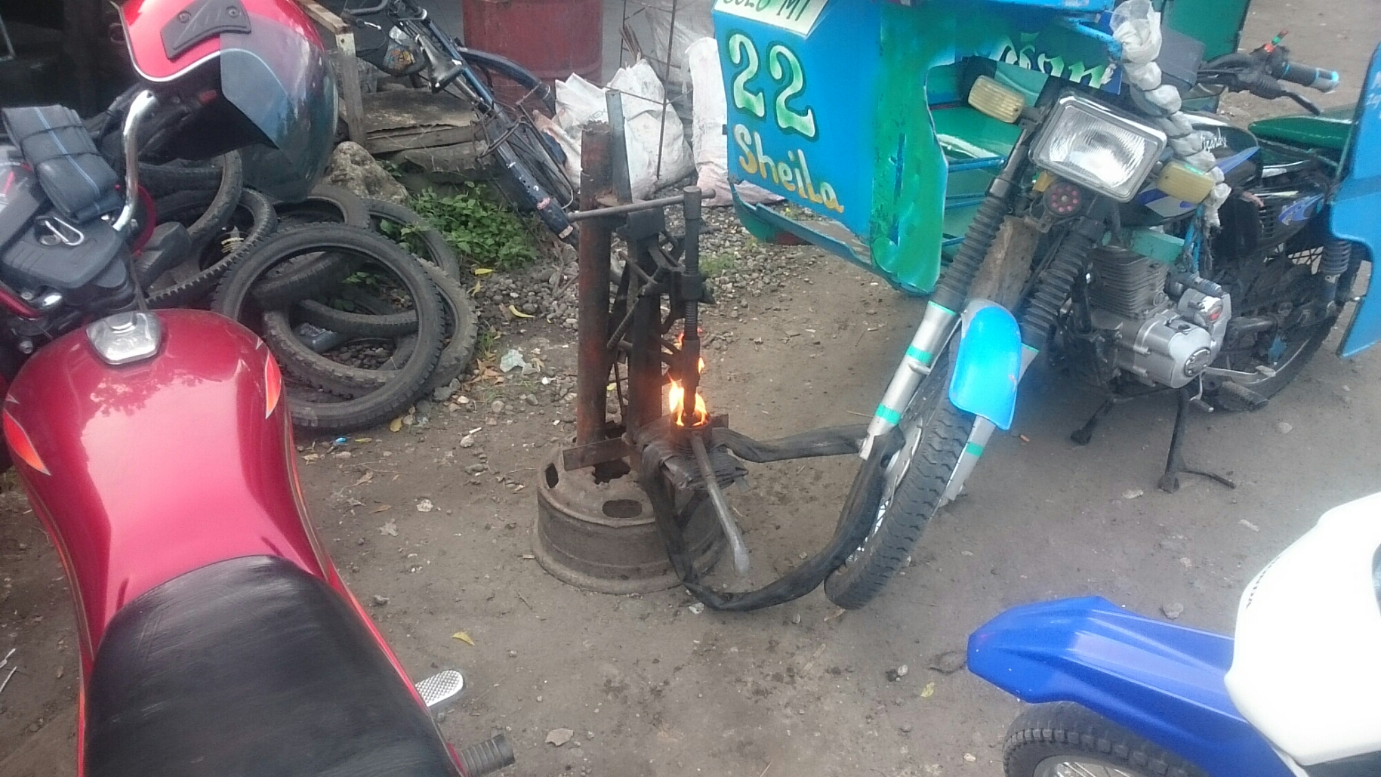 motorcycle vulcanizing shop near me